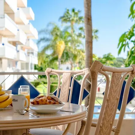 Oleholidays Napoleon 3 Junto A Alicate Playa Lejlighed Marbella